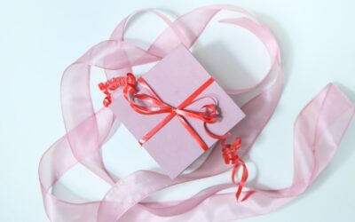 Perfect Gift Ideas for Romance Readers